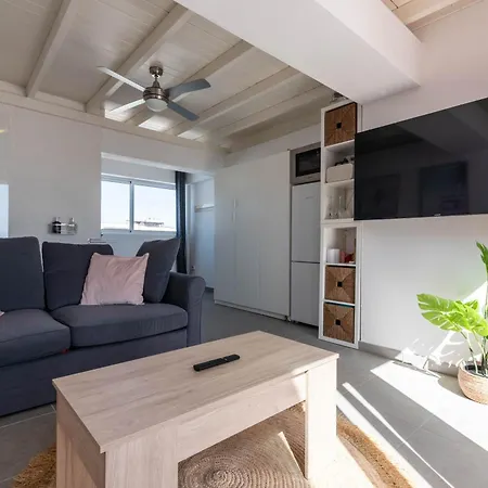 Cozy For Solo Traveller Or Young Couple With Stunning View To The Ocean Semesterbostad Corralejo