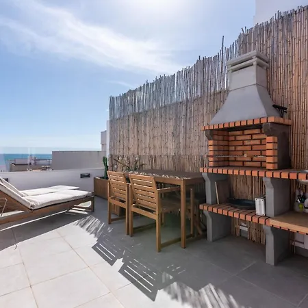 Semesterbostad Cozy For Solo Traveller Or Young Couple With Stunning View To The Ocean *